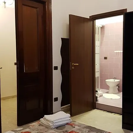 La Dimora Di Re Ferdinando Bed and Breakfast 3*