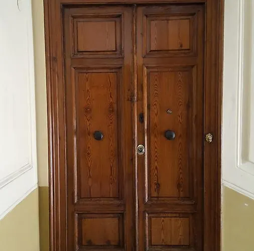 La Dimora Di Re Ferdinando Bed & Breakfast 3*